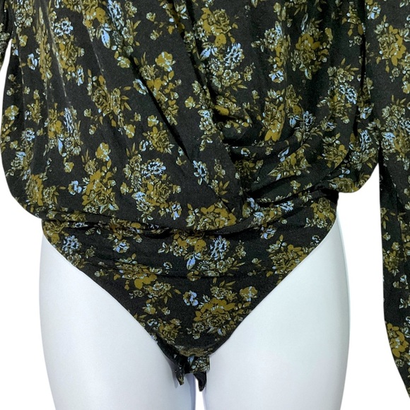 Intimately Free People Bodysuit Sz M Thong Deep V Crossover Floral Black - Picture 4 of 10